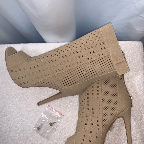 New - Micro Suede Stylish Boots Size 8.5 - Picture 7 of 16